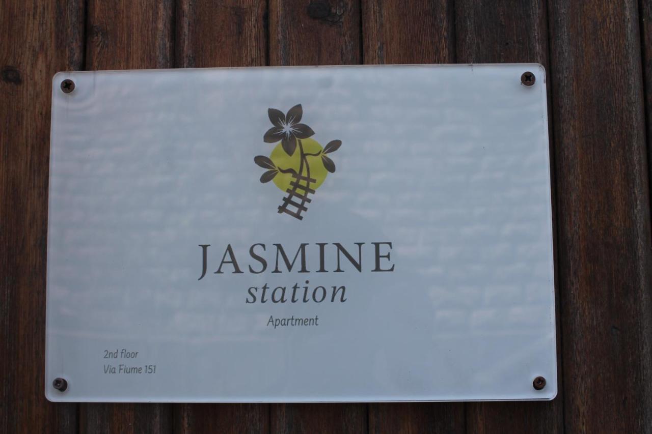 Апартаменты Jasmine Station - Cinque Terre Специя Экстерьер фото